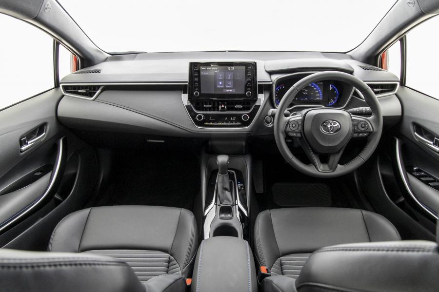 Торпедо Toyota Corolla Sedan 2020 года  (ZA) (фото 31 из 40)
